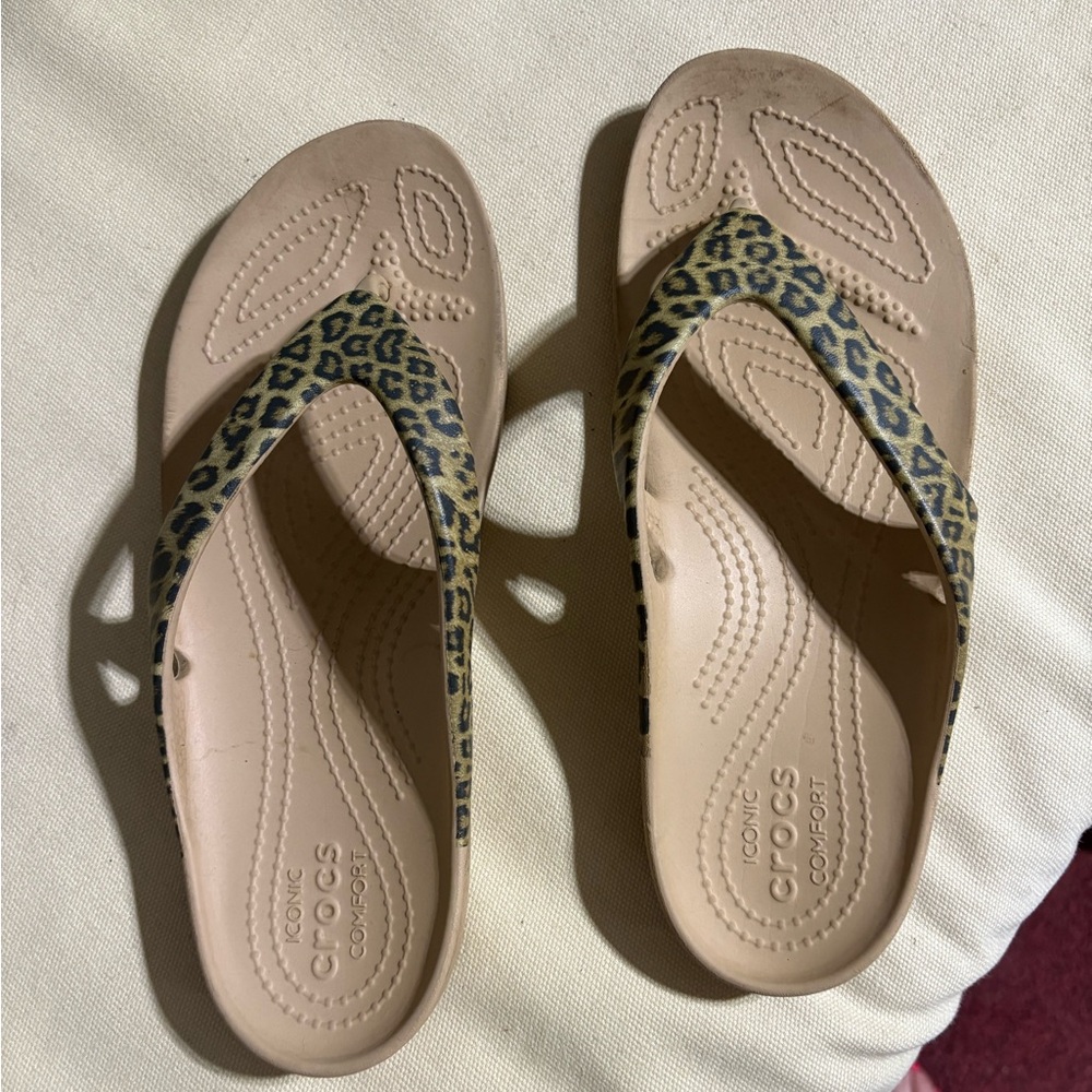 CROCS Brown and Cream Sandals with Textured Footbed